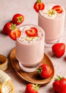 Strawberry-Banana-Smoothie-5